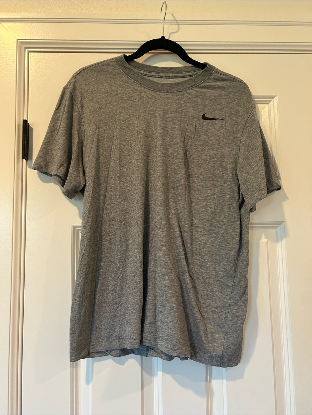 Nike Gray Short Sleeve Crew Neck T-Shirt with Swoosh
